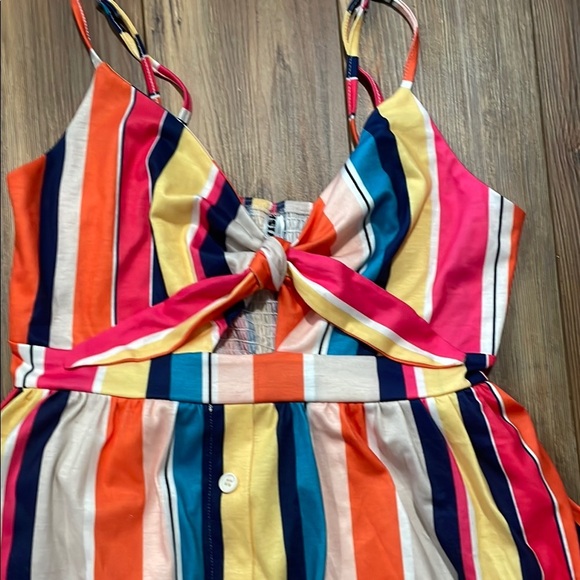 Women’s Multicolor Striped Tie Front Adjustable Strap Lined Dress Button Front - Picture 6 of 6